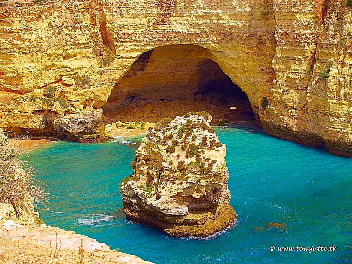 18 Essential Algarve Hidden Gems and Travel Tips (2026)
