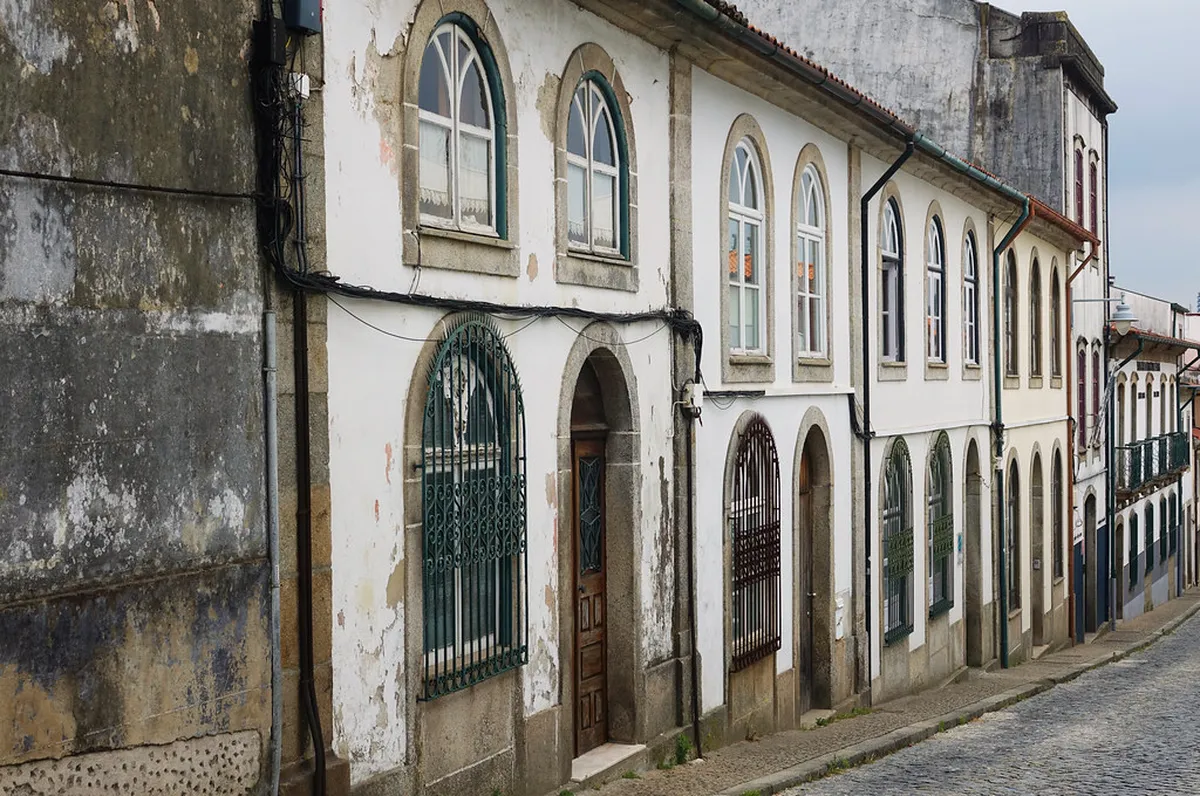 Visiting the Ancient Sé de Braga in Braga, Portugal