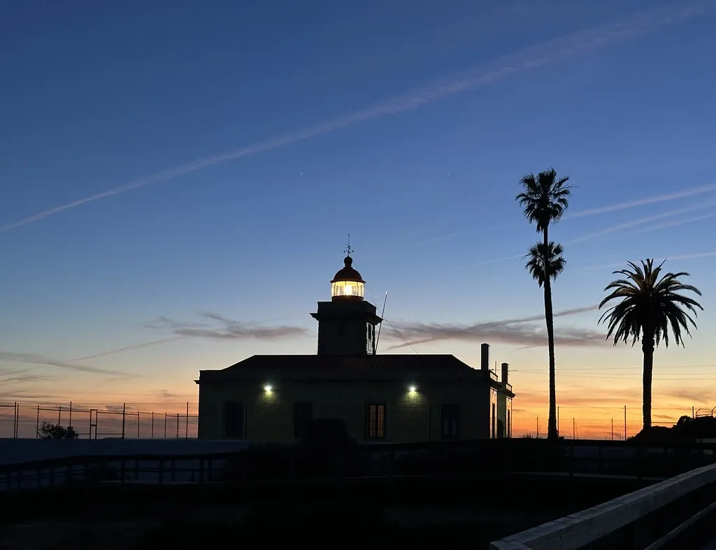 Nights underground sets in Faro, Portugal