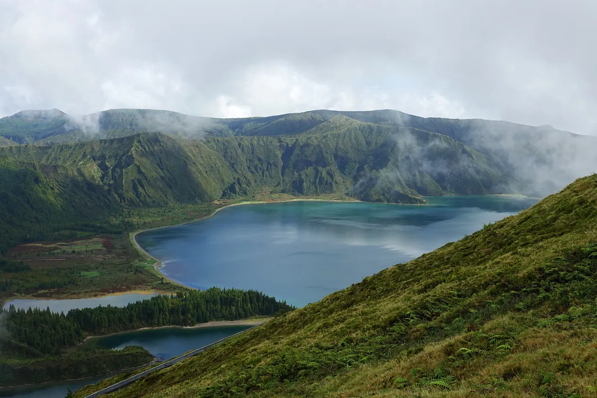 7 Essential Tips for Visiting Lagoa Do Fogo Sao Miguel