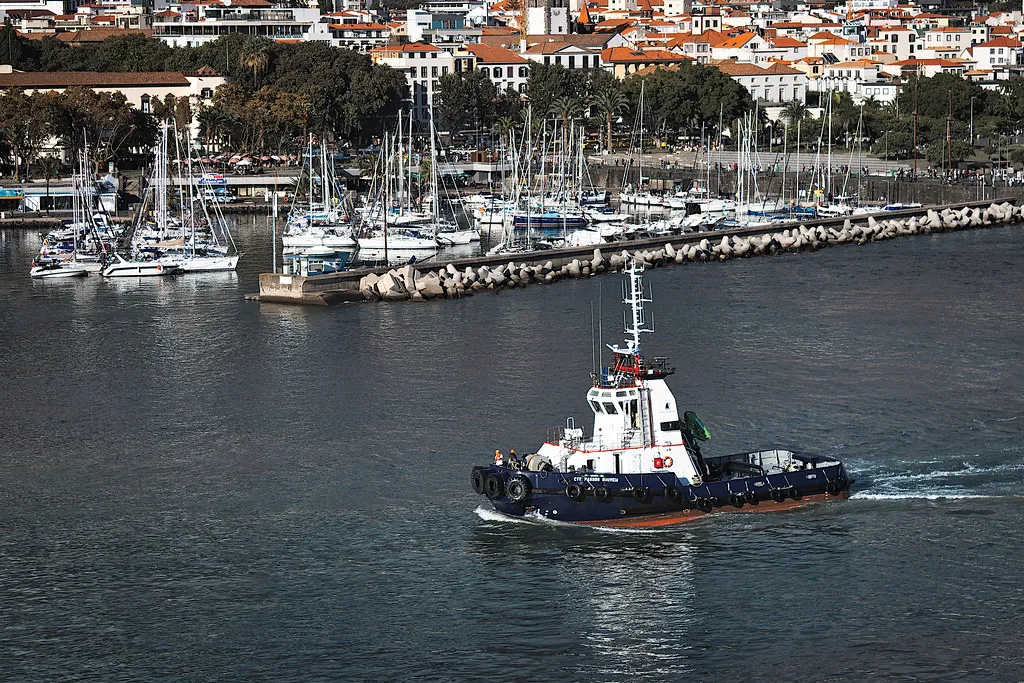 Don t Tell in Madeira, Portugal