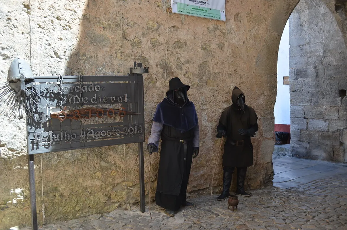 Óbidos Festivals 2026: Medieval Market, Chocolate Festival & More
