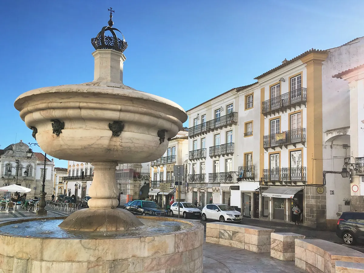 8 Essential Tips for Visiting Portugal in December