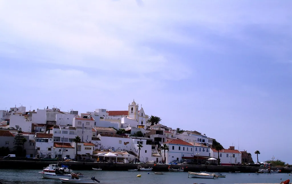 8 Essential Tips for a Portimao Day Trip from Lagos