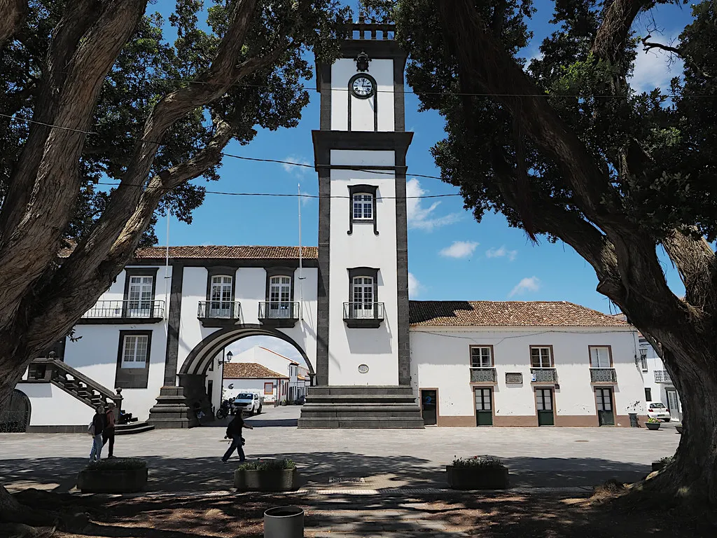 Getting Ribeira Grande in Azores, Portugal