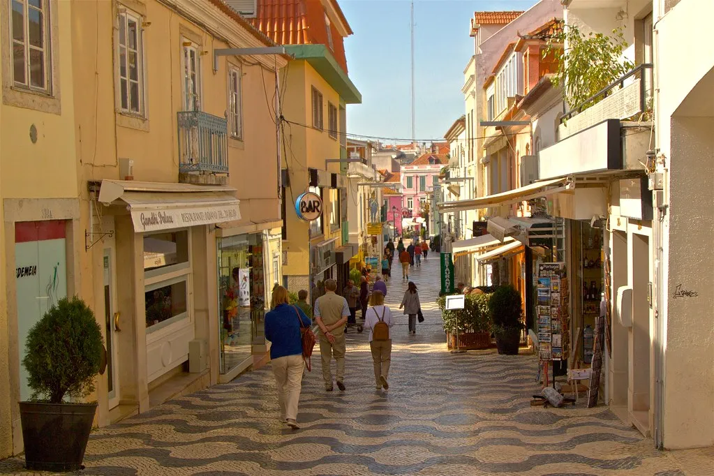 Smooth Shopping Day in Cascais, Portugal
